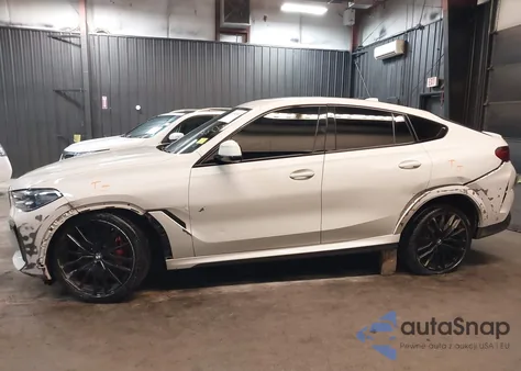 2022 BMW X6 M50I z USA, uszkodzony, nr VIN 5UXCY8C05N9J18577